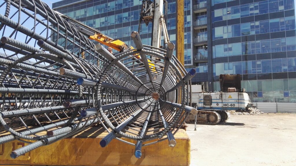 Radial structural steelwork on the Mellanox construction site