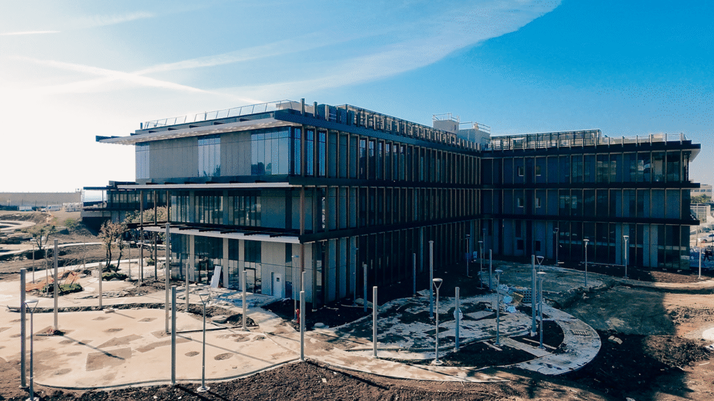 Exterior of the Beit Shulamit Cancer Center during construction