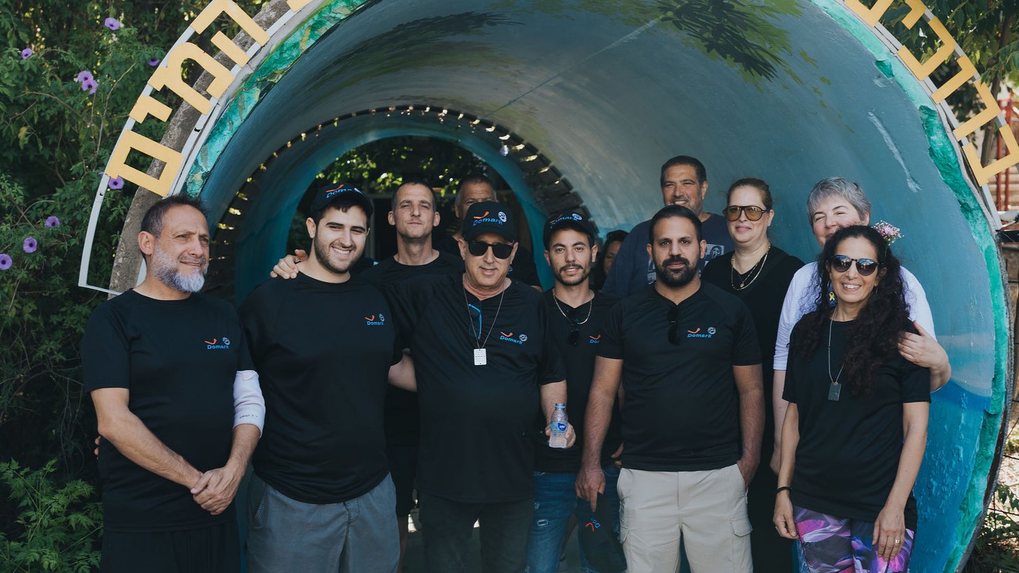 The Domark Technologies team on site